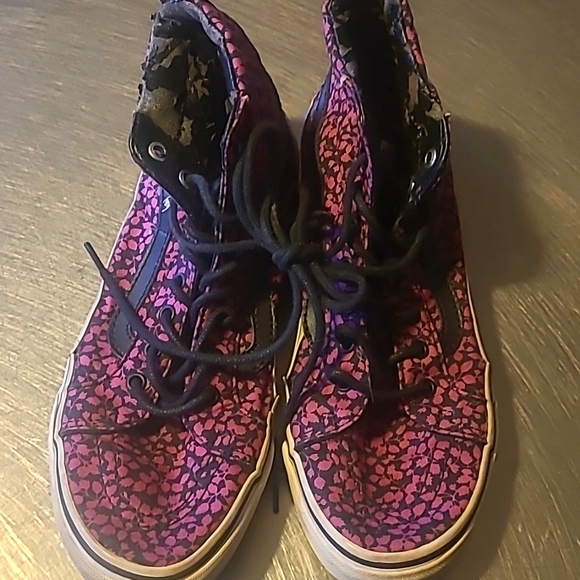 Van Hightops - Size 7 - Picture 5 of 8